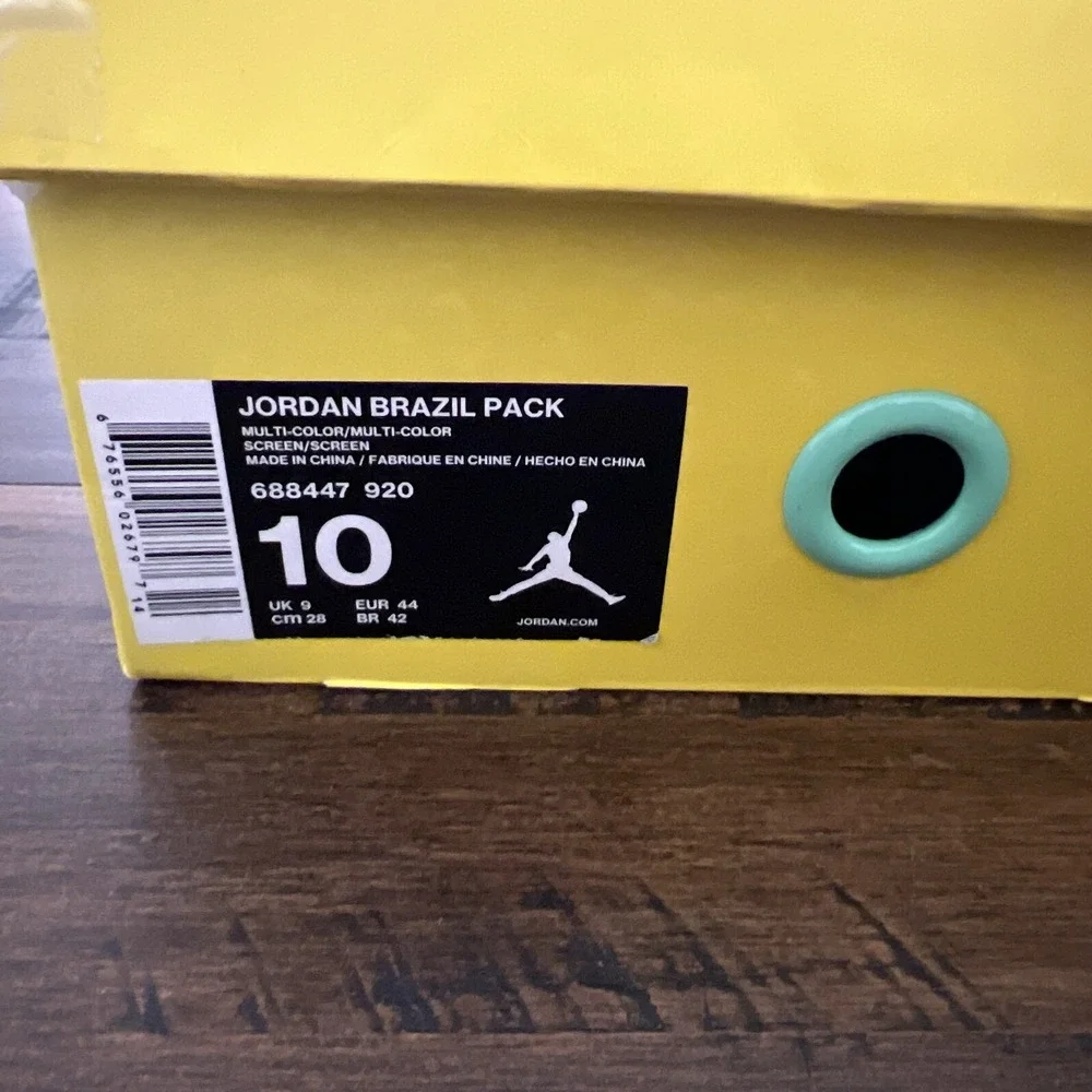 Men's Size 10 Air Jordan 6 Retro Brazil Pack Black Yellow Green